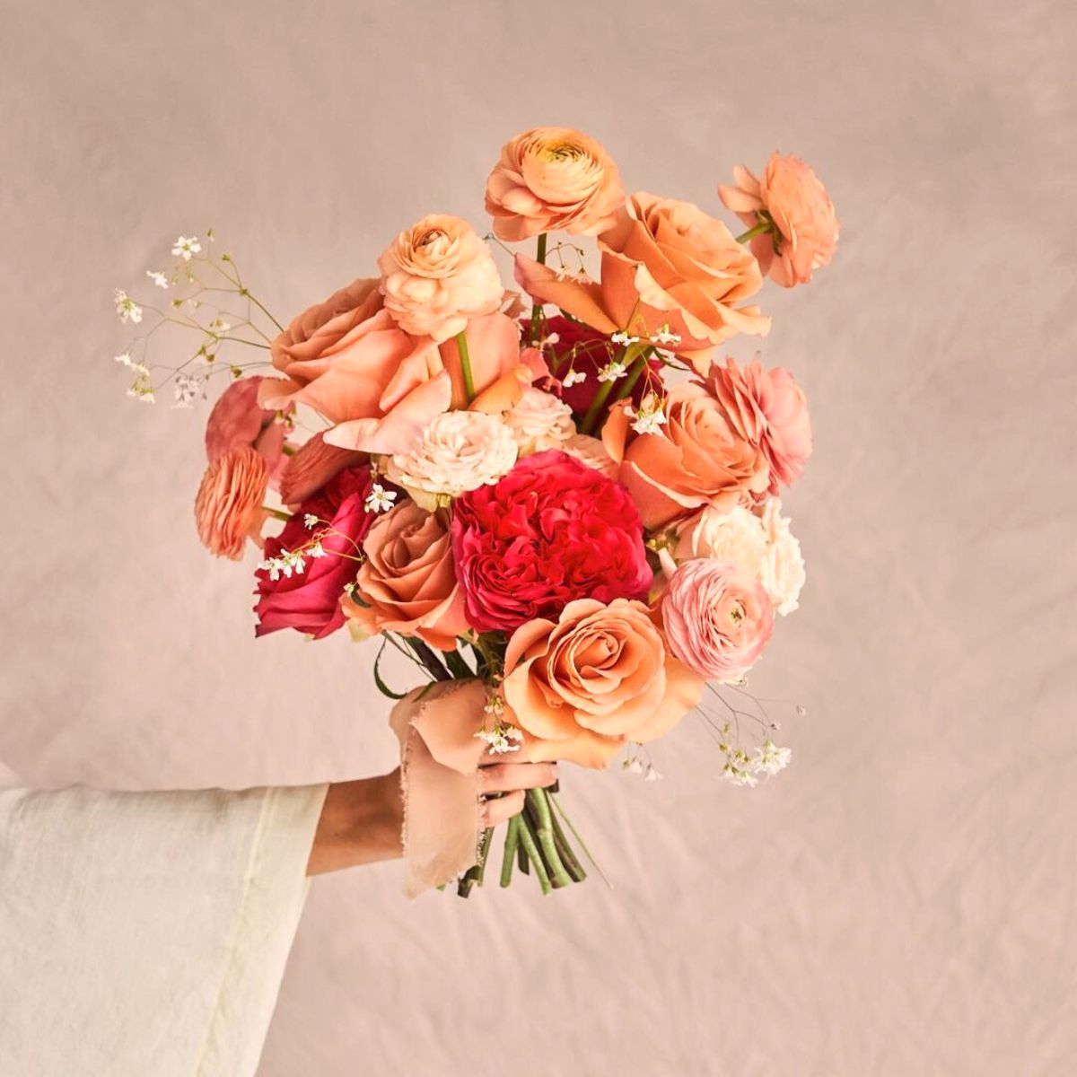 A stunning bouquet for summer with Rose RP Moab