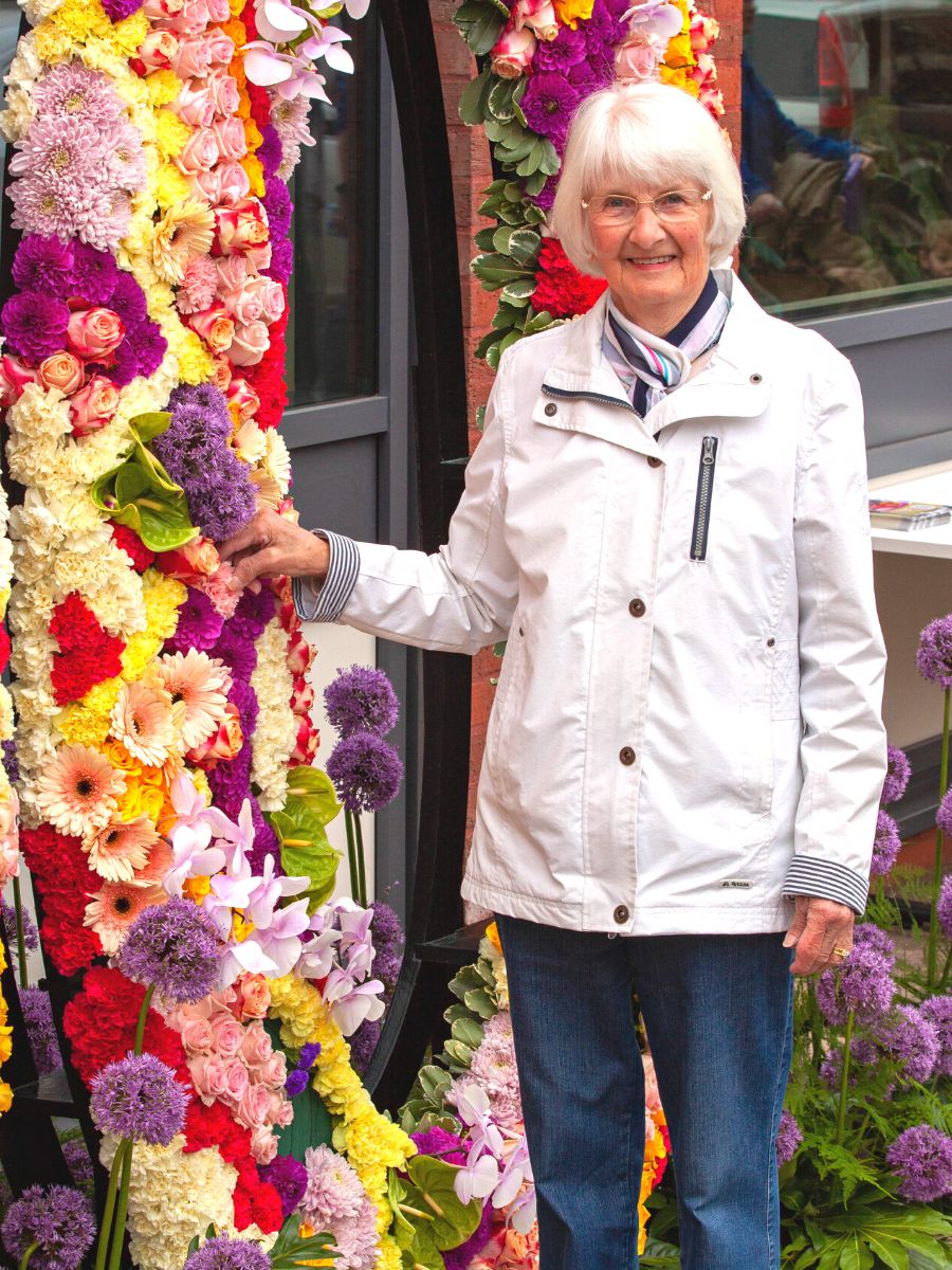 Colorful flowers to celebrate one hundred years of Interflora