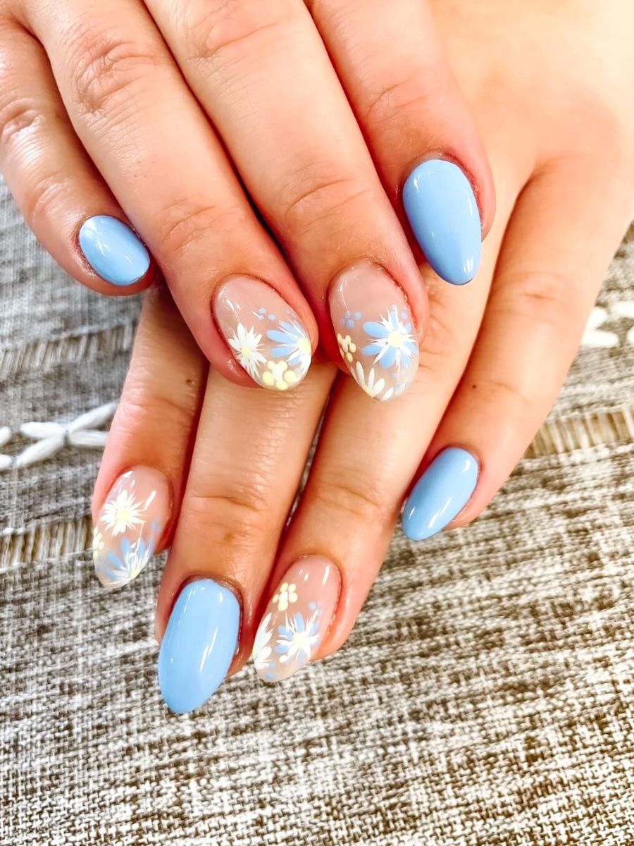 Floral nail art design with light colors