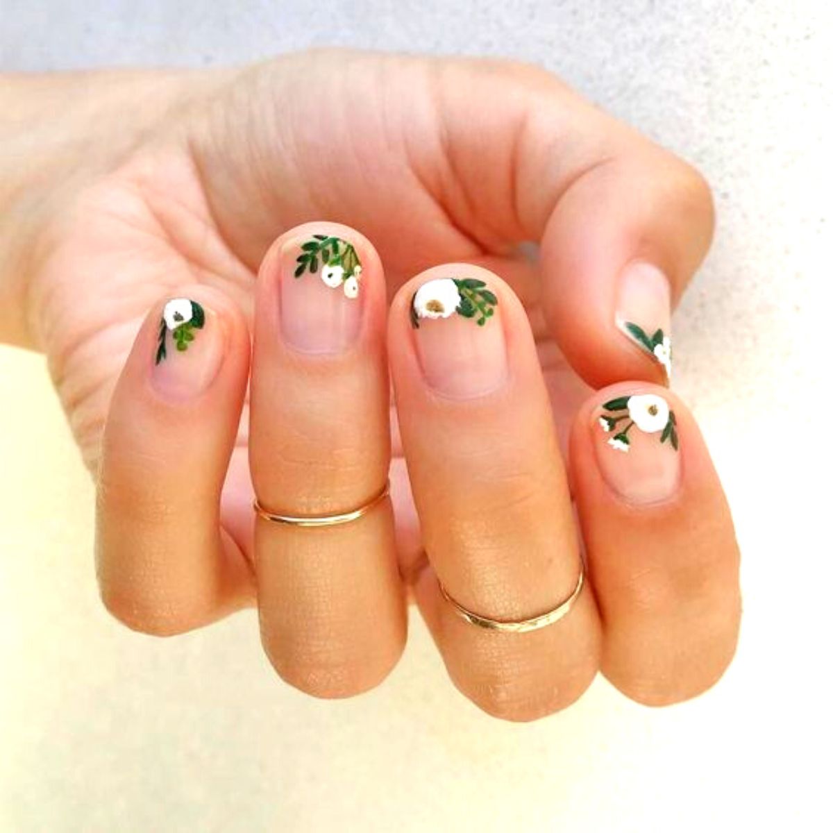 White flowers with foliage nails