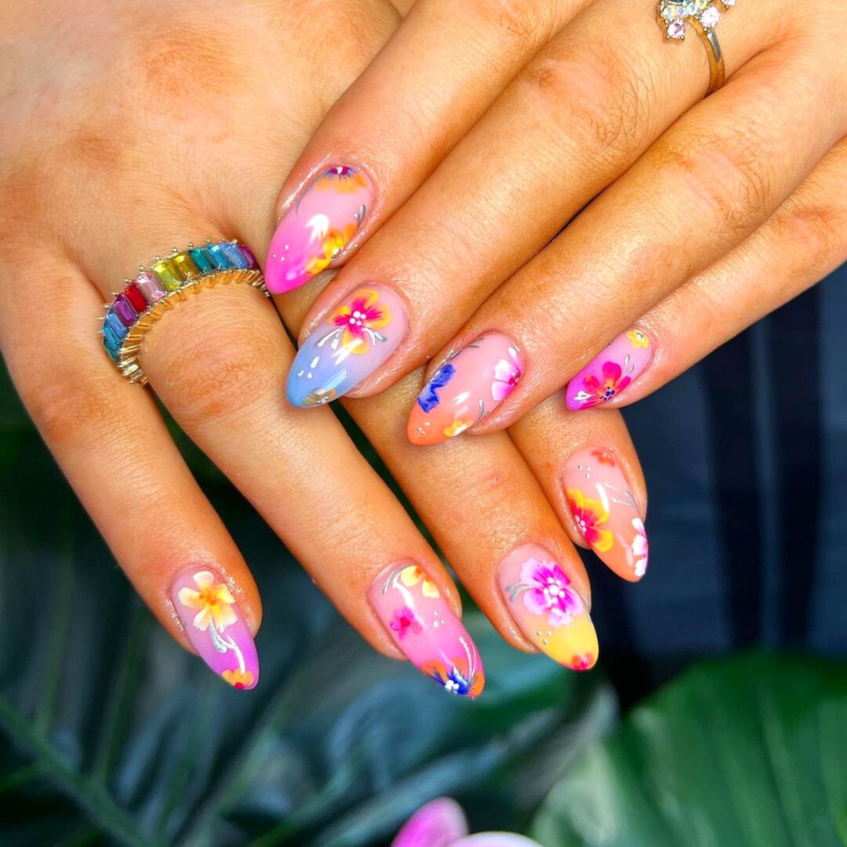 Hawaiian nail art inspiration