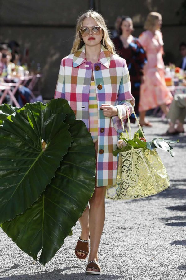 Kate Spade article big plant on Thursd.