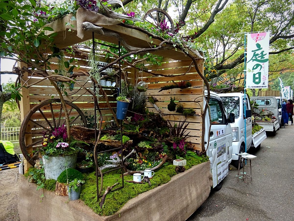 Kei truck gardening display on wheels