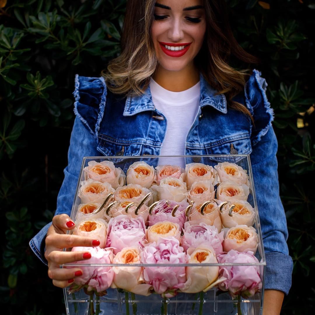 federica Ambrosini with flower box from plexiglass