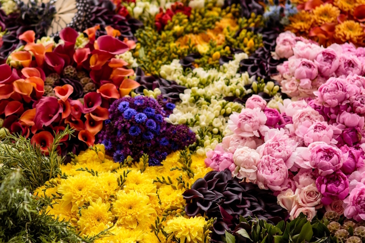 Florists Recreate Famous Painting With 26,500 Flowers Painting with real flowers