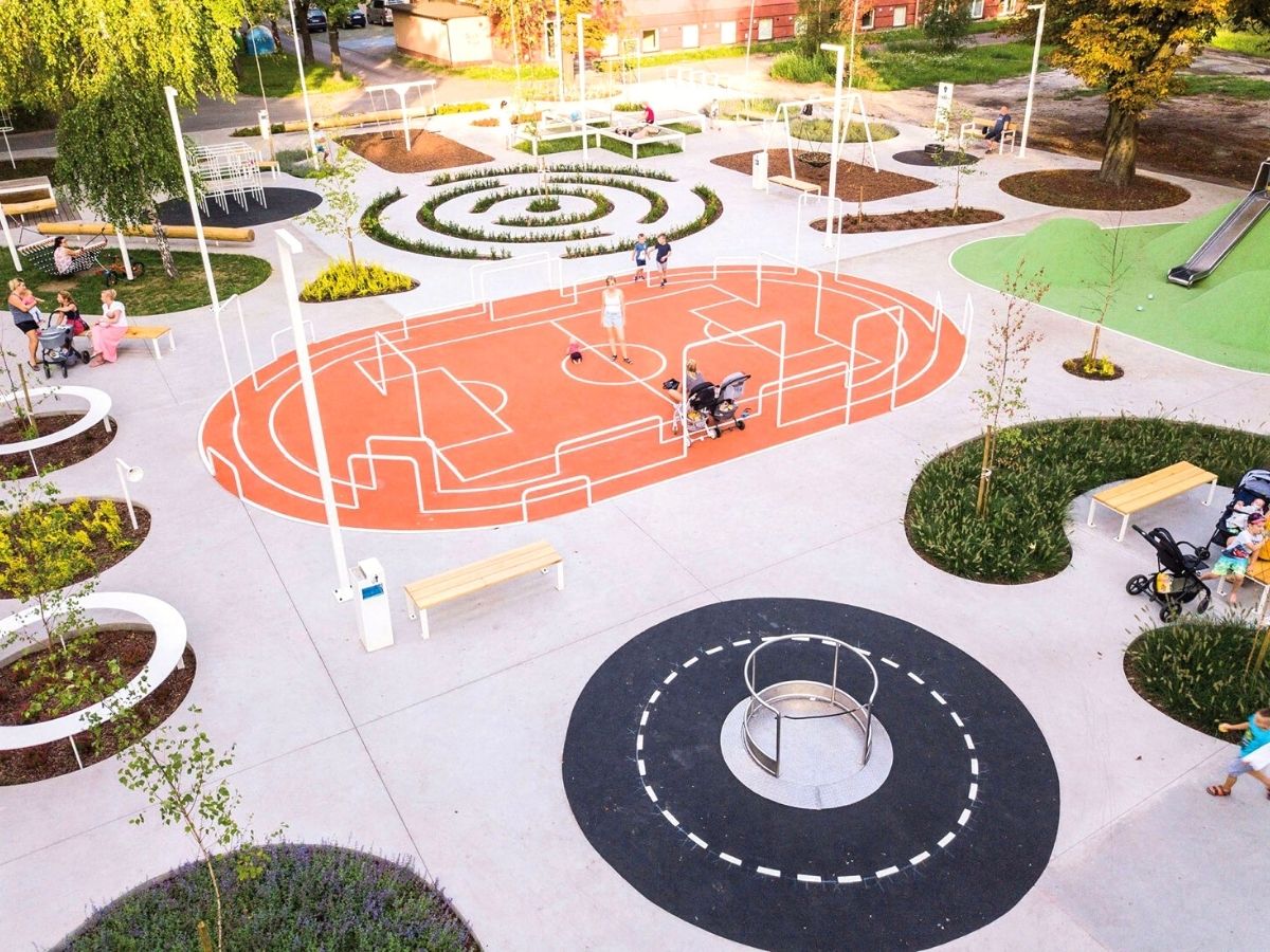 Exercise spaces fused with nature