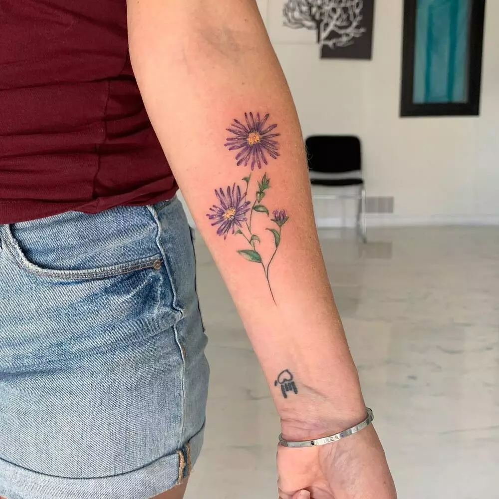 27 Gorgeous Birth Flower Tattoos that Youll Actually Wish Always