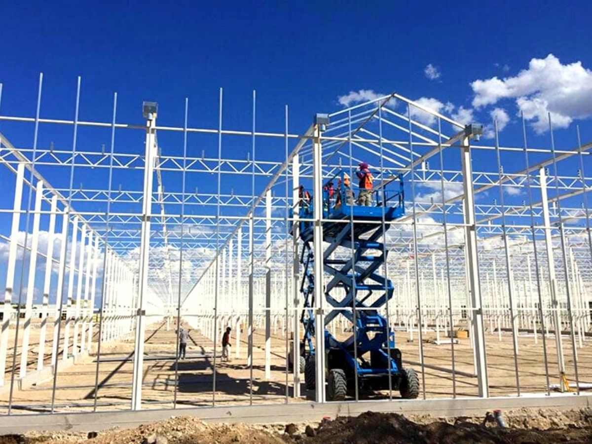 Construction of greenhouses in NEOM Saudi Arabia