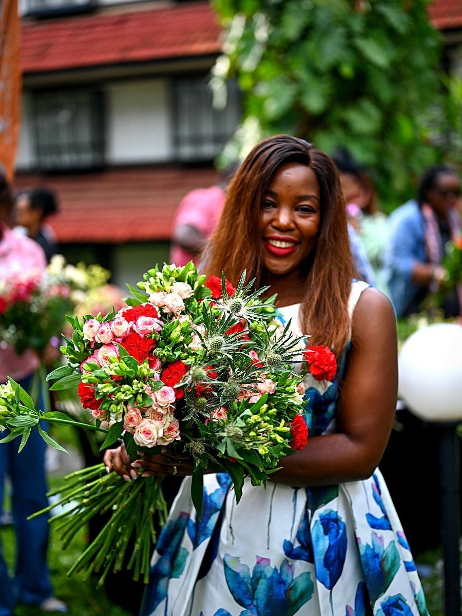 Girl Pose with Flower Bouquet Full Body Isolated Stock Image - Image of  happy, joyful: 67145473