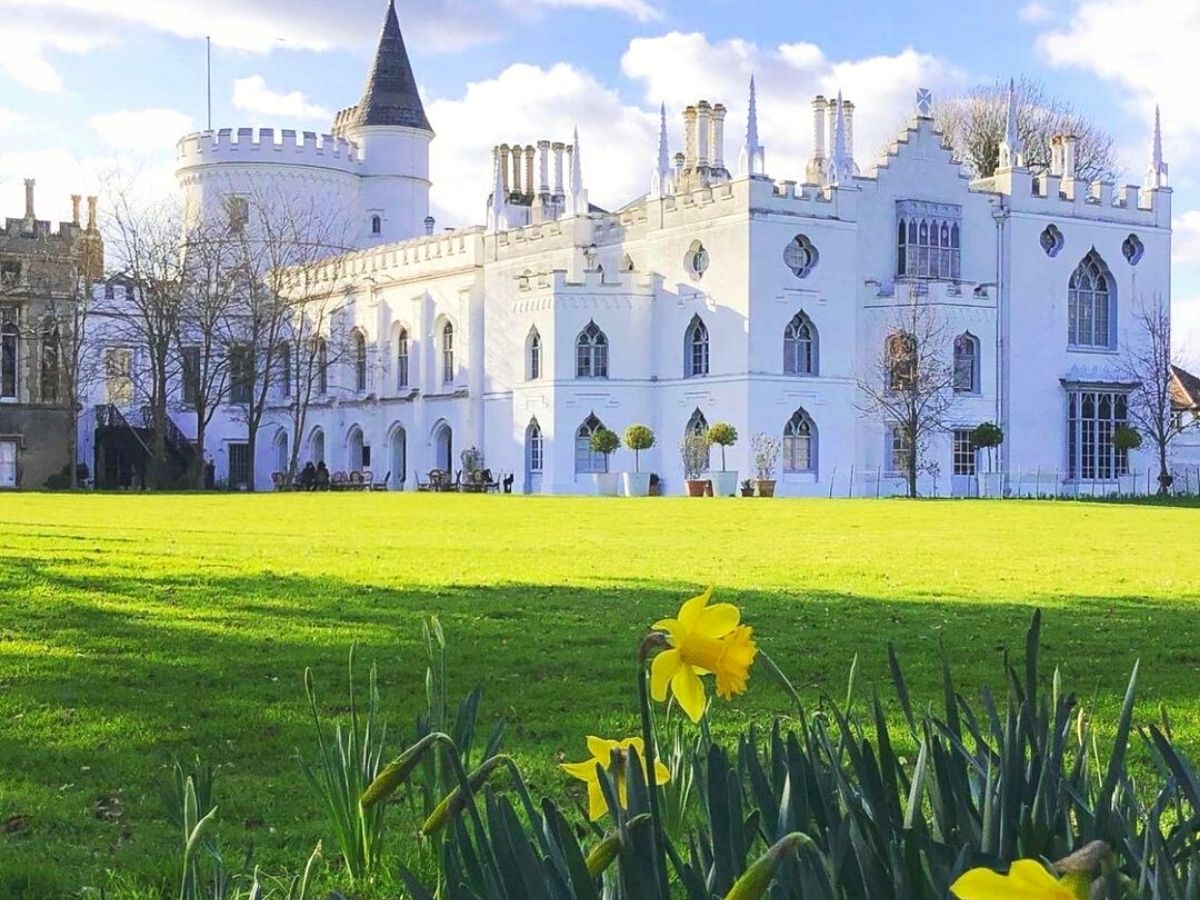 Outside view of what the Strawberry Hill House is