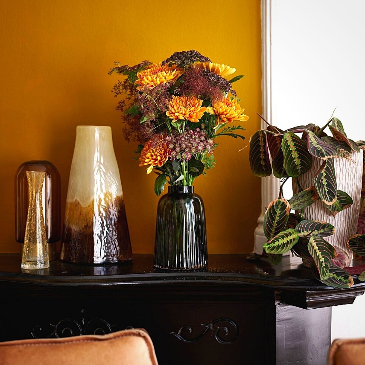 ​Incorporating Chrysanthemums in ​Autumn Floral ​Compositions