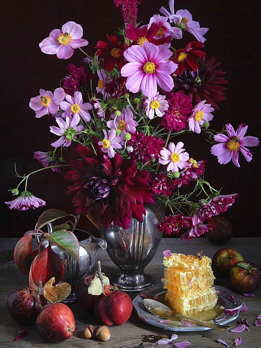 Typical Autumn Flowers You Need to Try Out