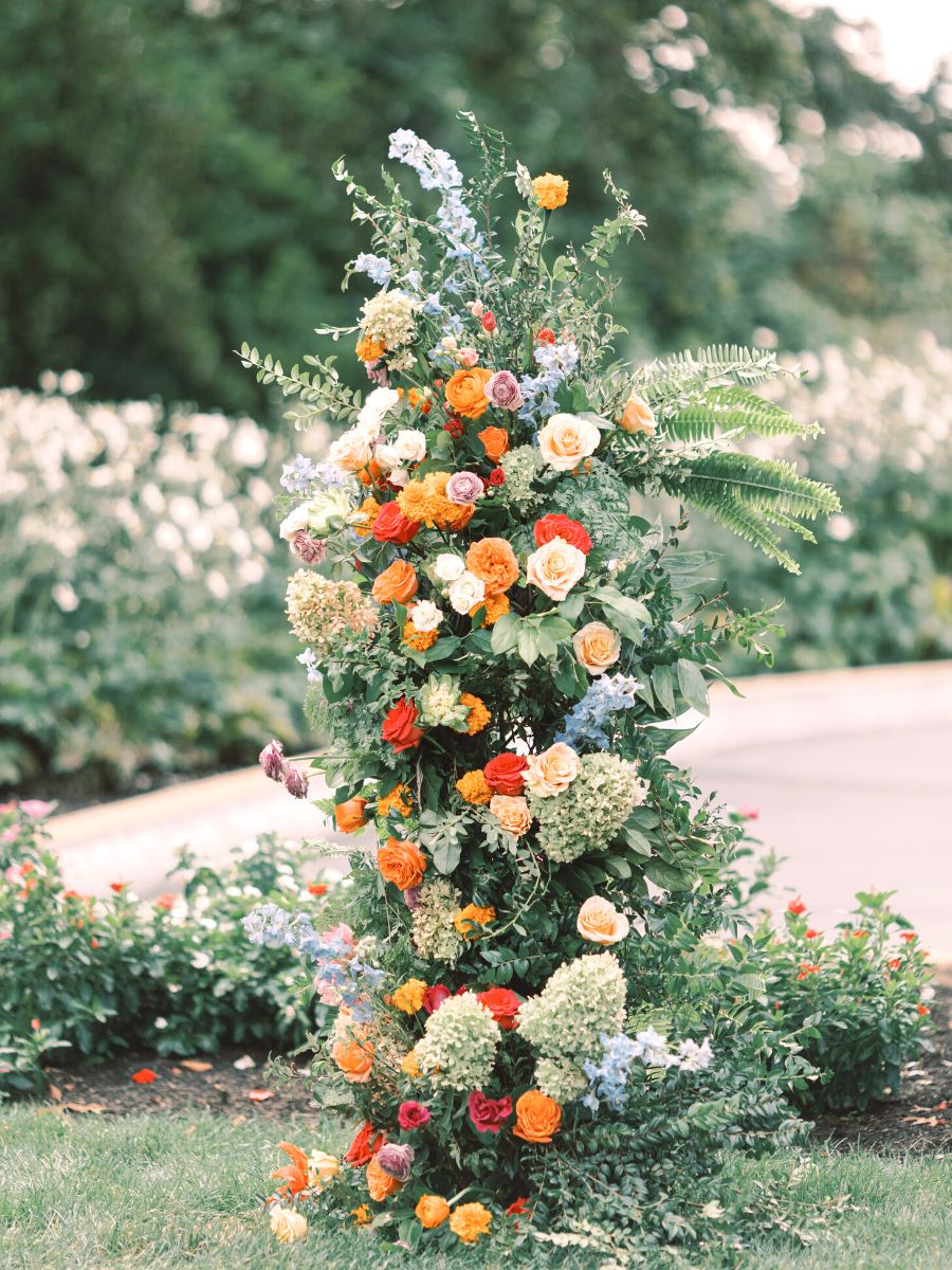 Rose arrangement using Rose Phoenix and other varieties