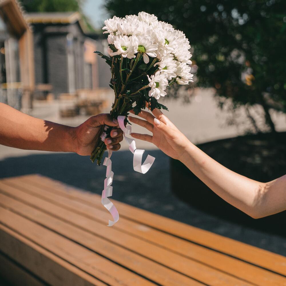 Sending flowers to other 