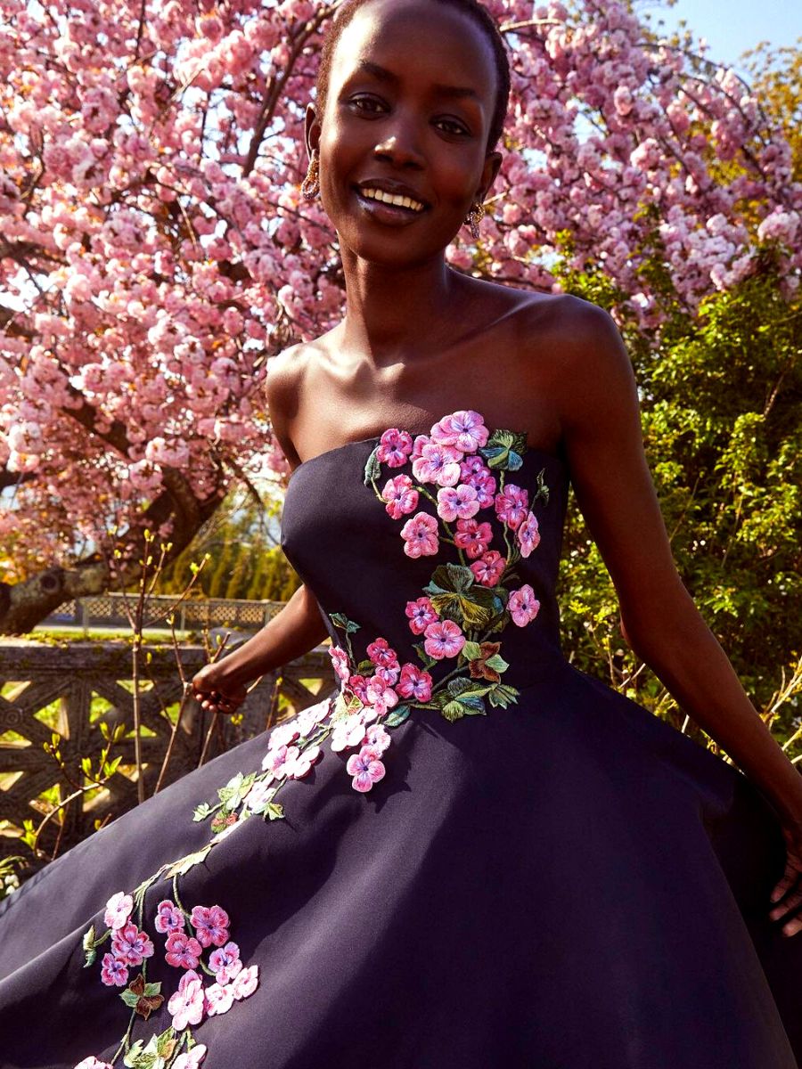 Geranium black dress