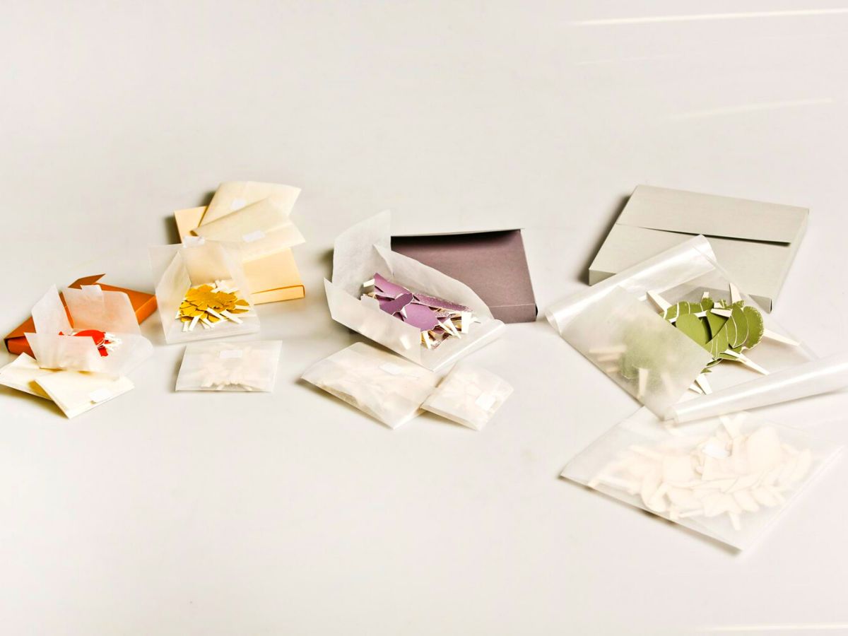 Switchable paper petals by Home Pharmacy