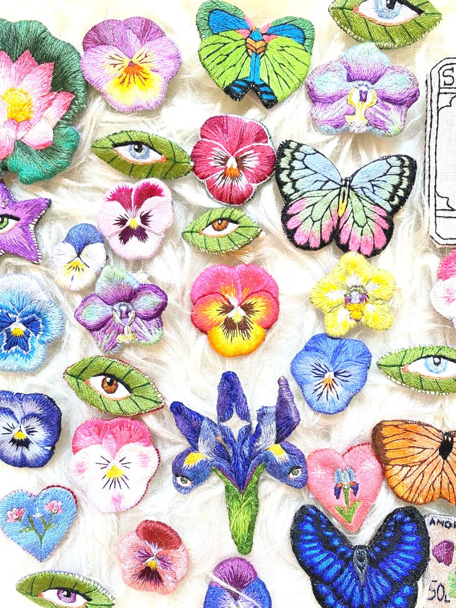 Floral embroidered patches by Bianca