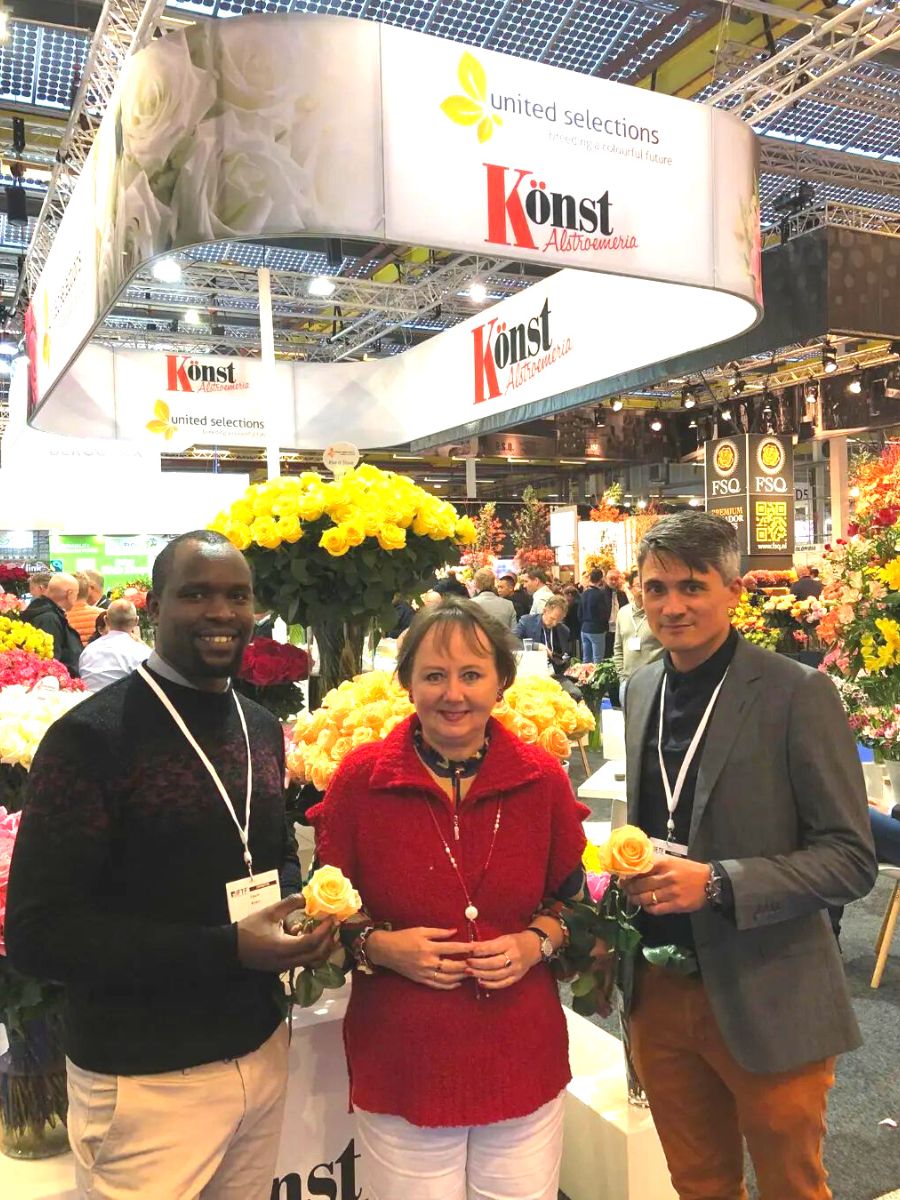 Edwin Kirwa and Natasja Mironova along with Flower Experience