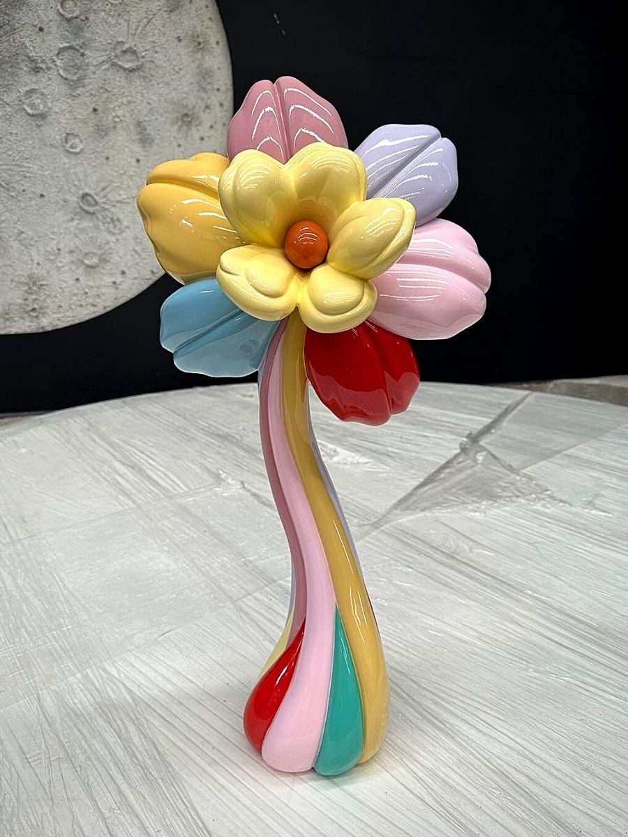 Ken Kelleher's artistic floral art creations