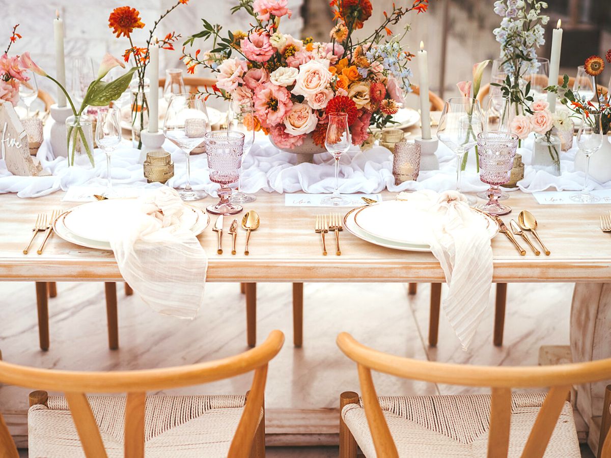 Visuals of the wedding table designed by Yamile Bulos