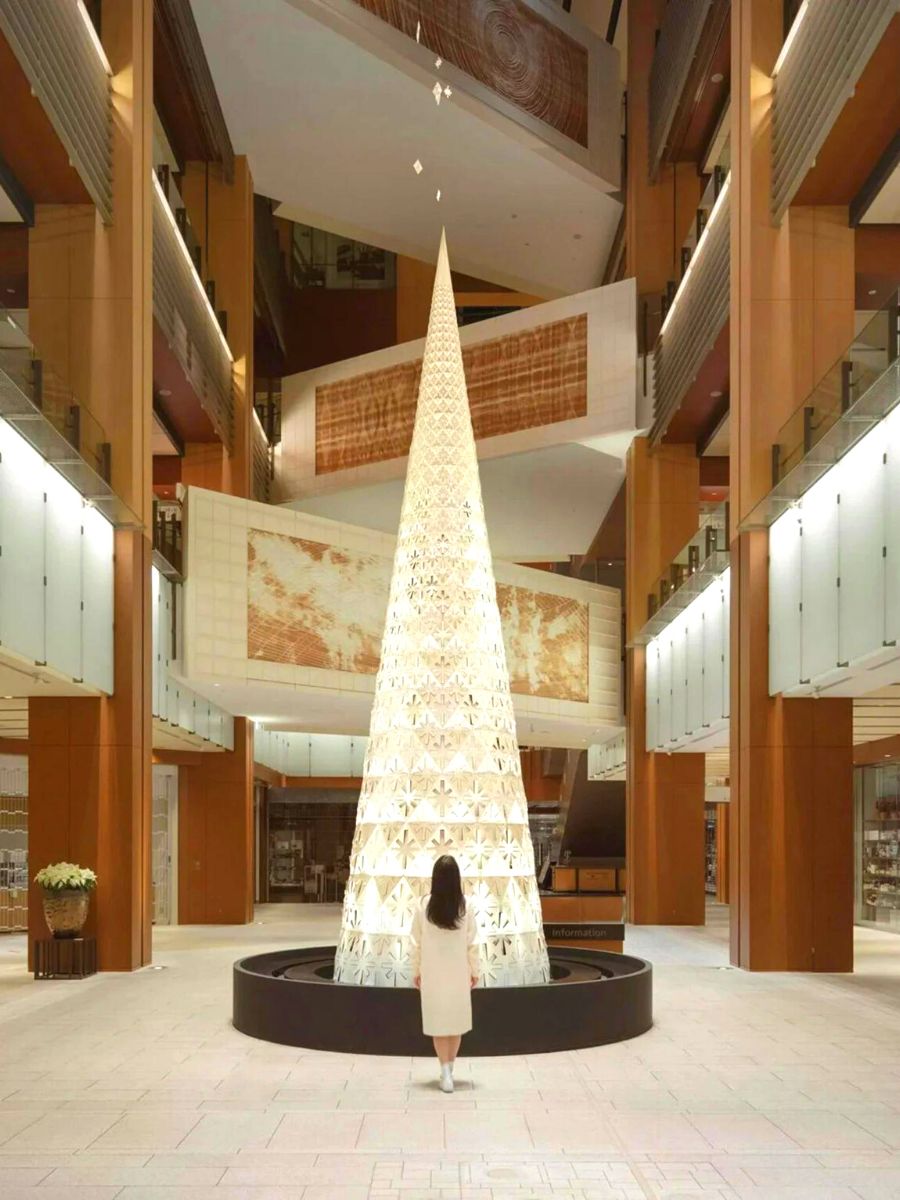 Takumi Otas Christmas tree design in Tokyo
