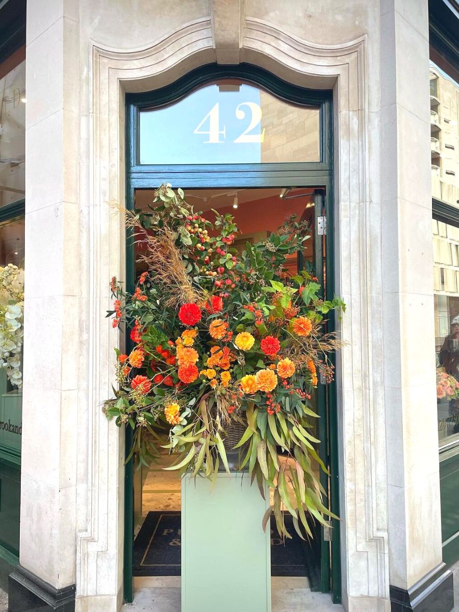 Pulbrook and Gould flower shop from the outside