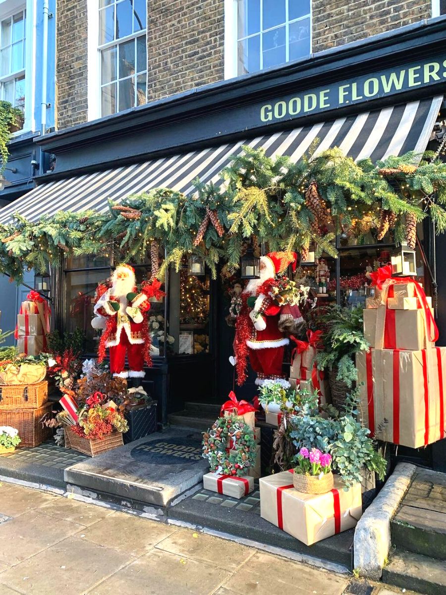 Goode Flower shop London during Xmas