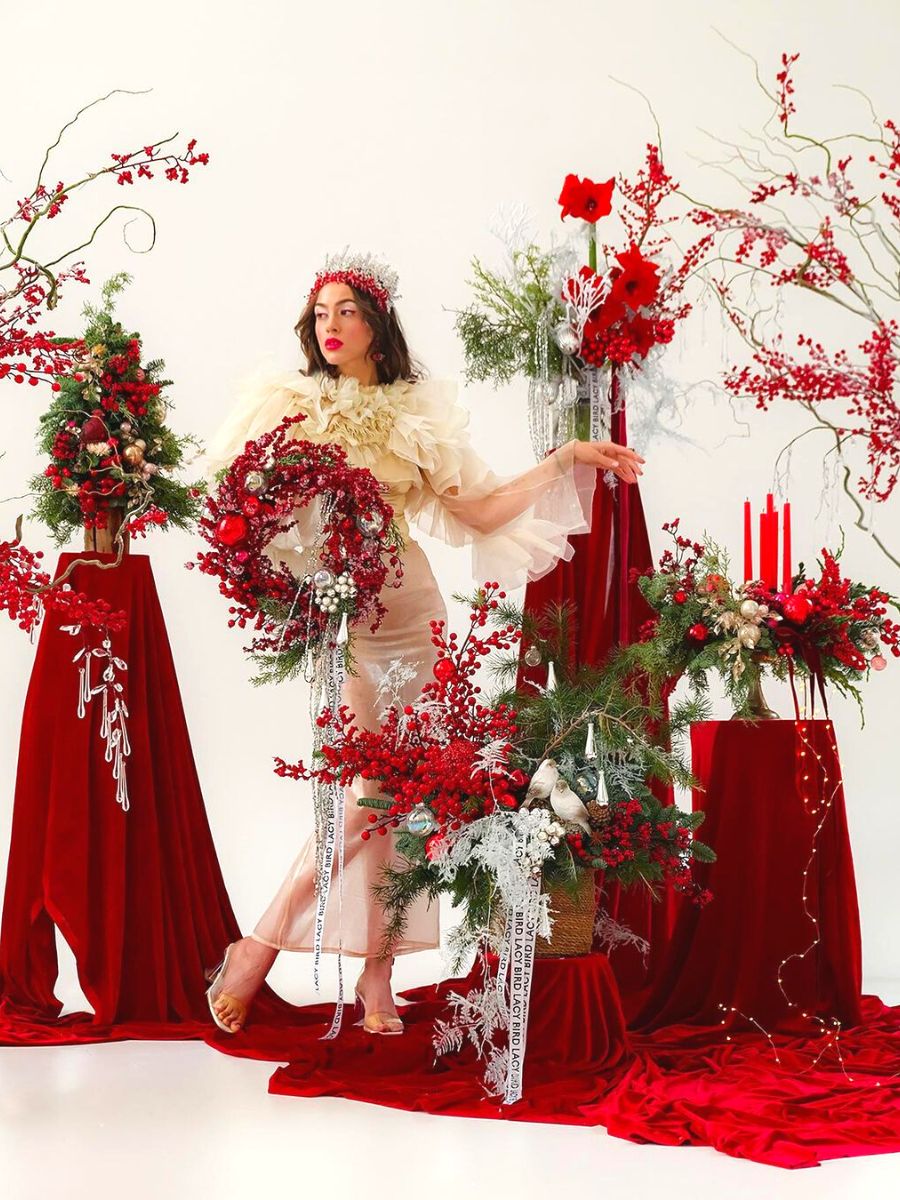 Red Wonderland theme for Christmas floral designs