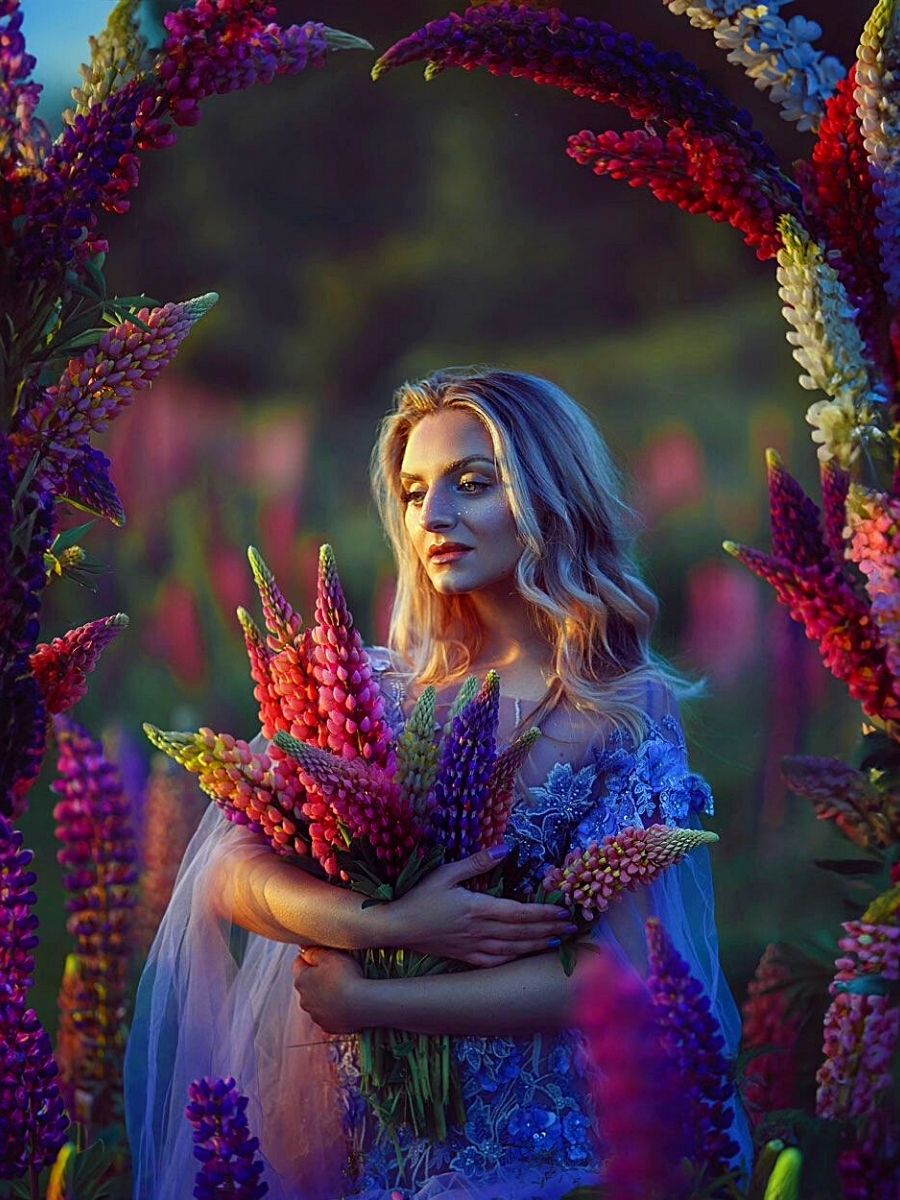 Art Photo Projects - Photoshoots That Give an Everlasting Life to Flowers