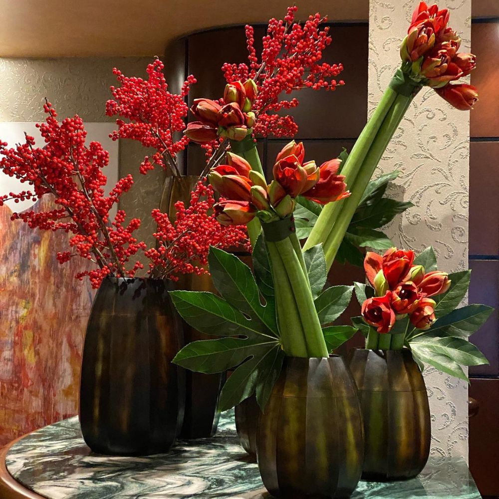 Lucky Flowers for Chinese New Year Ilex and Amaryllis by @christopheberreterot