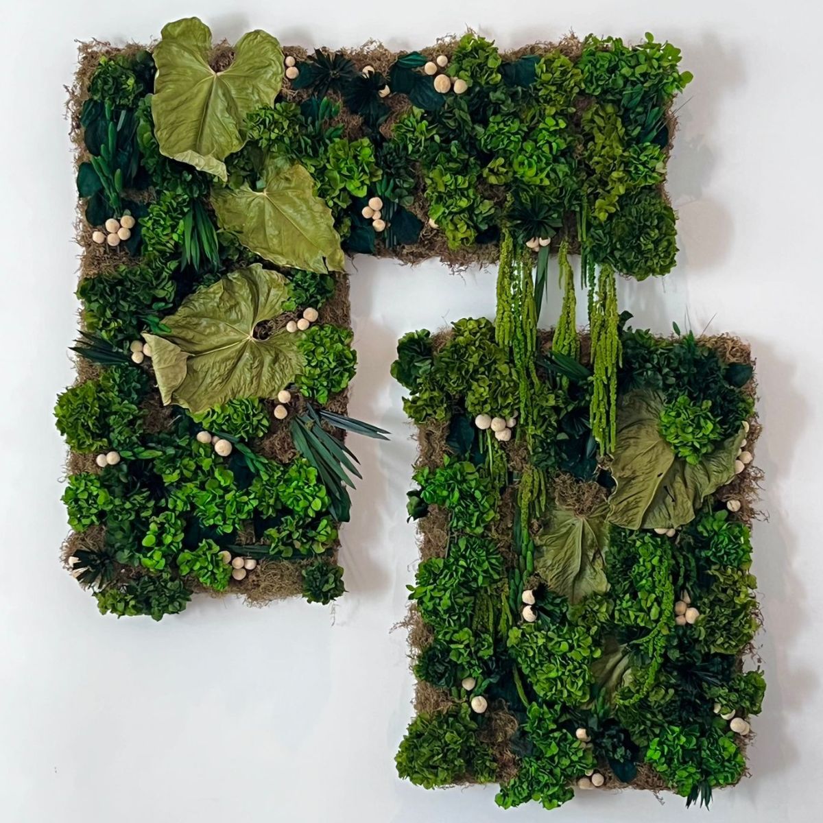 Green wall design by Flowers Naturally