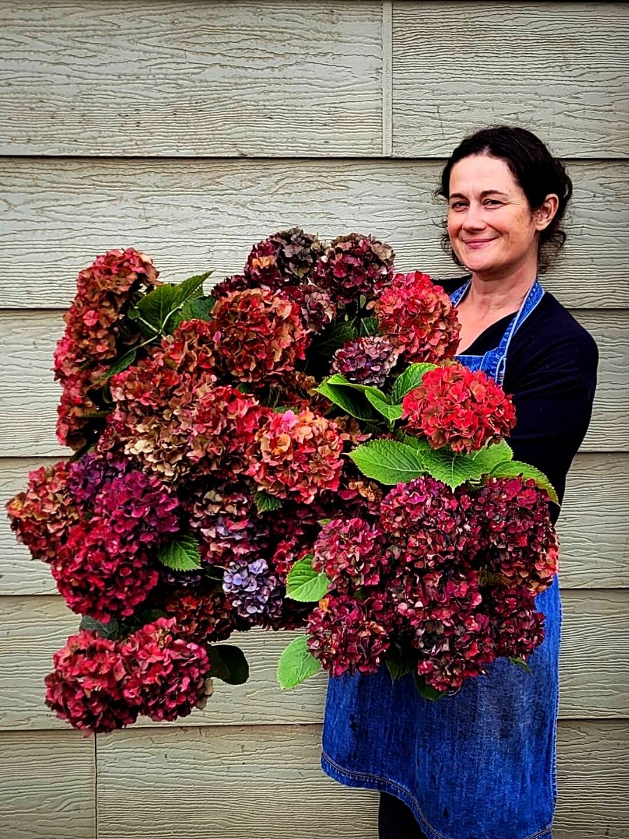 Why Florists Are Deciding to Be Floral Foam-Free