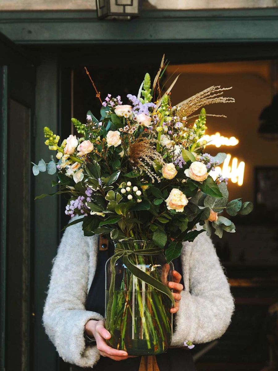 Floral arrangements for flower shops