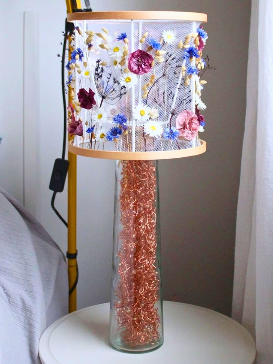 Lamp with floral embroideries by Olga Prinku