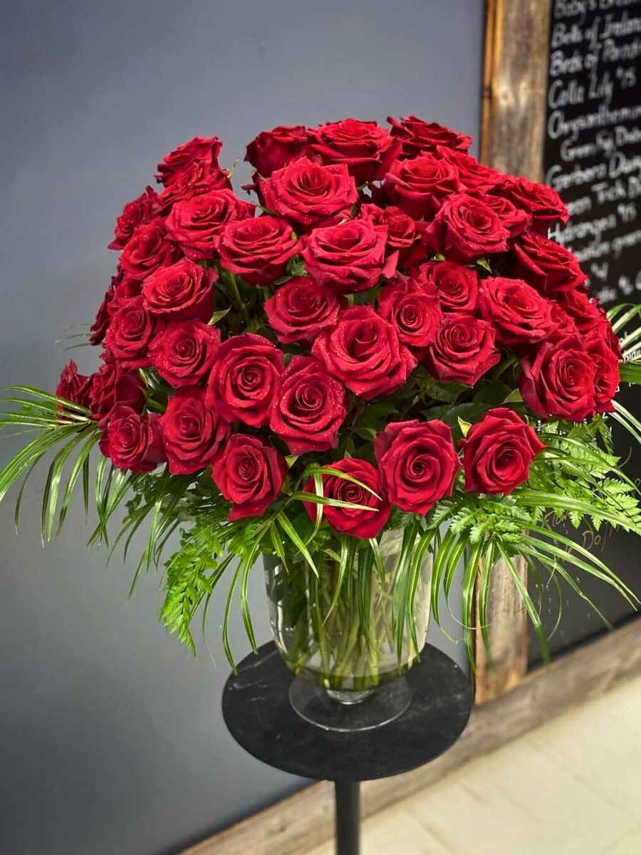 Explorer roses in a perfect arrangement for Vday