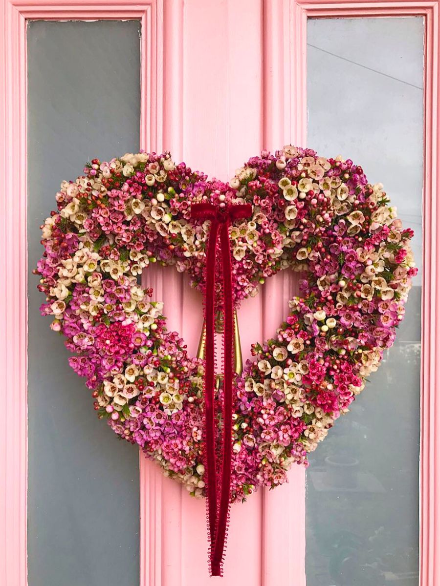 Pinky Valentines day wreath