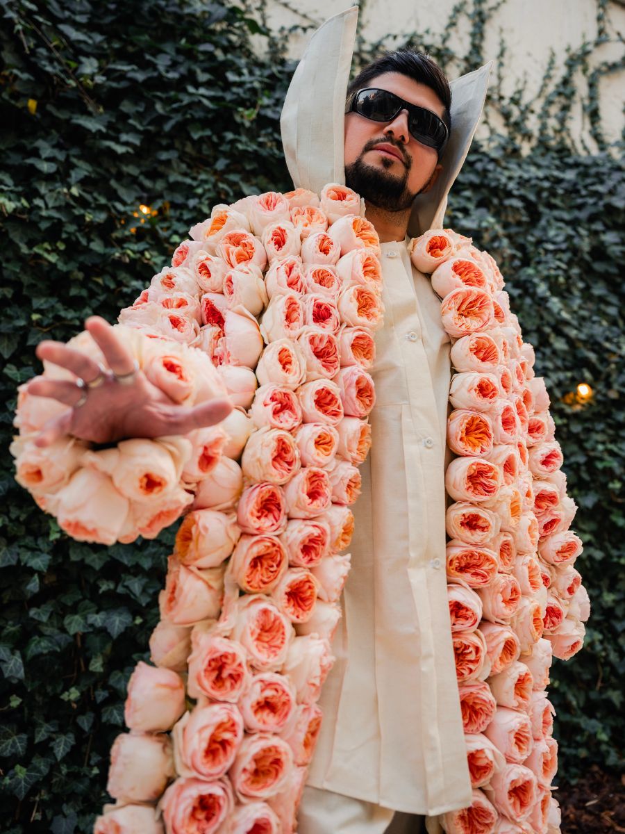 Yusif Khalilov with a rose jacket using Rose Juliet