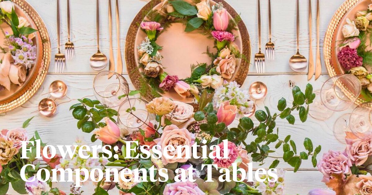 Tablecenters with flowers by Casa de Perrin