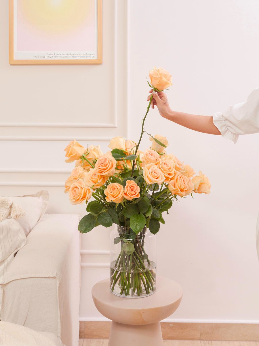 The look of a bouquet made of Peach Wave roses