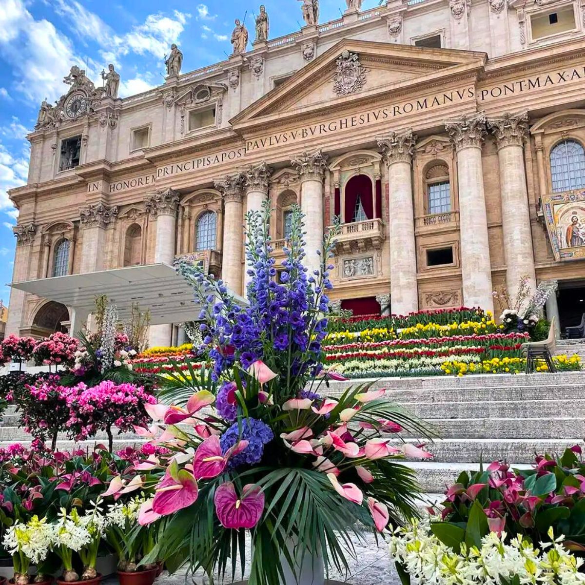 Dutch flowers for Easter in St Peters Square