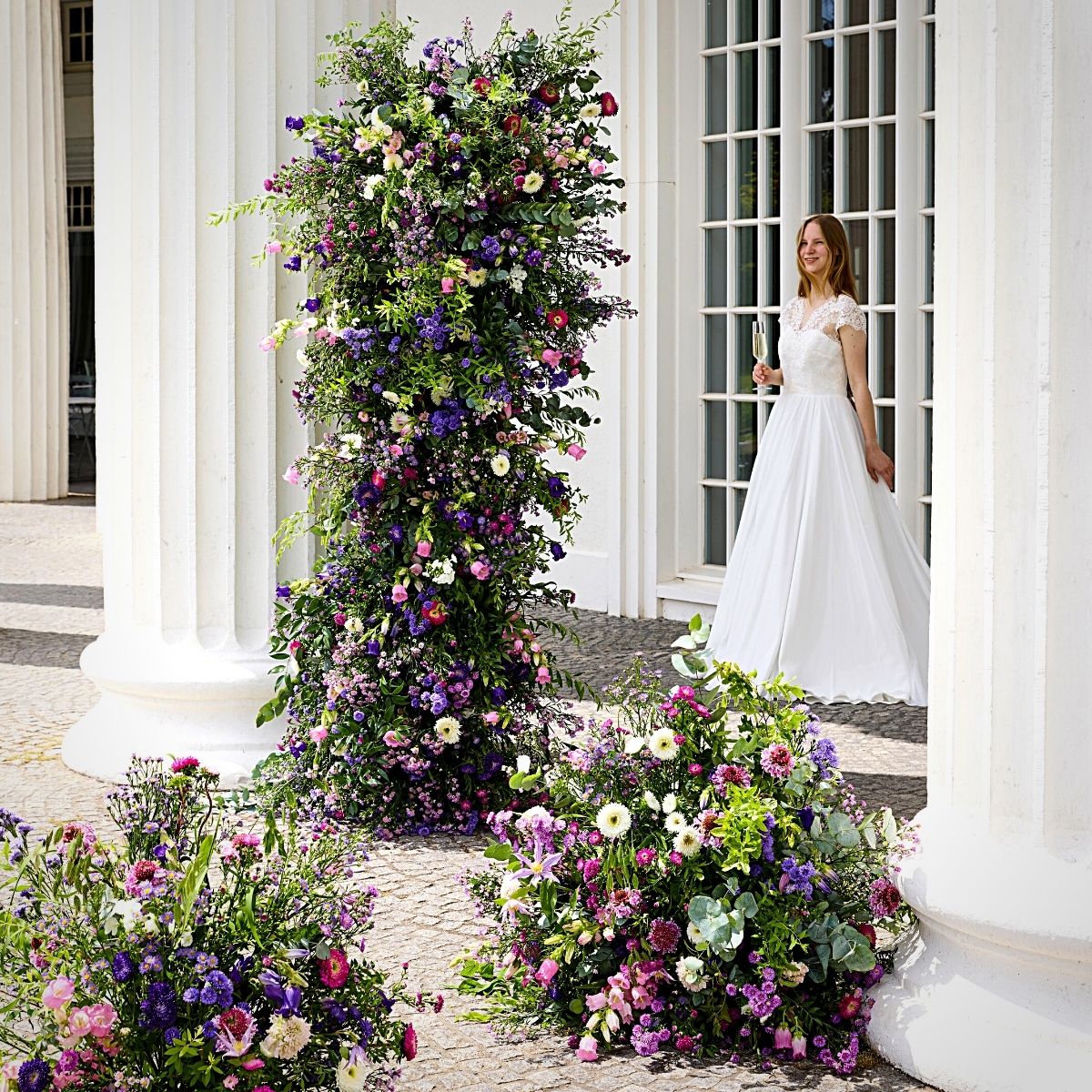 Marginpar’s Asters, Supplied by Fleurametz Are the Stars in This Wedding Design by BLOOM’s