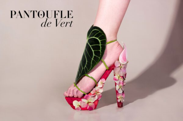 Make a Fashion Statement With These Unique Green Slippers - leafs and shoes - Pantoufle de Vert article on thursd