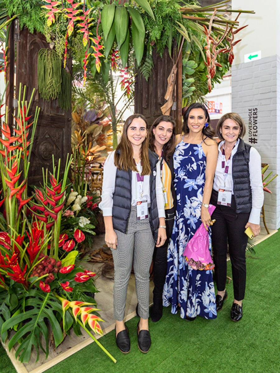 Exhibitors and visitors at Expo Flor