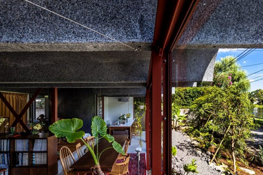 Tsuruoka House Designed by Kiyoaki Takeda to Welcome Many Plants - Article on Thursd (3)