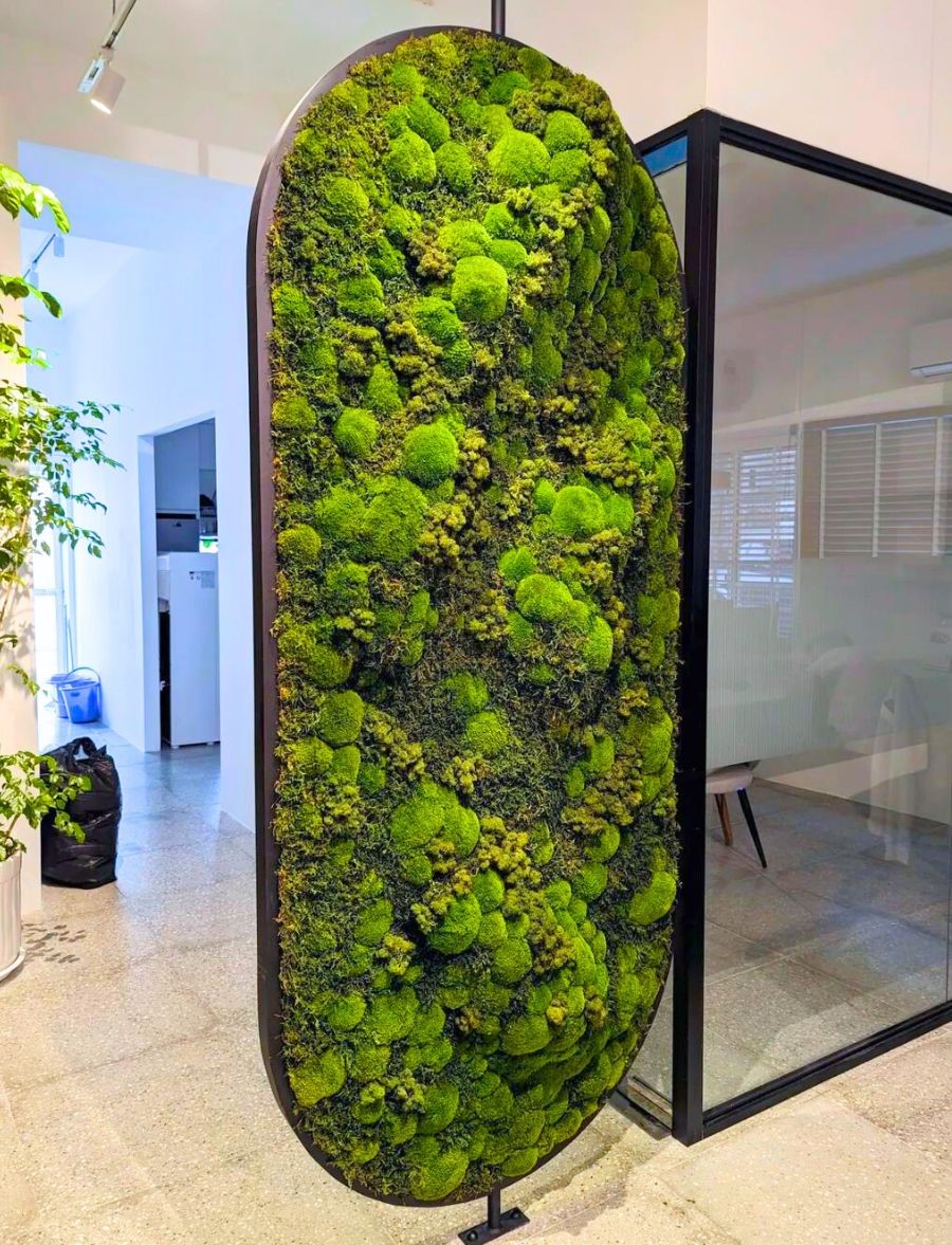 Indoor moss wall by Ohsum Mossum