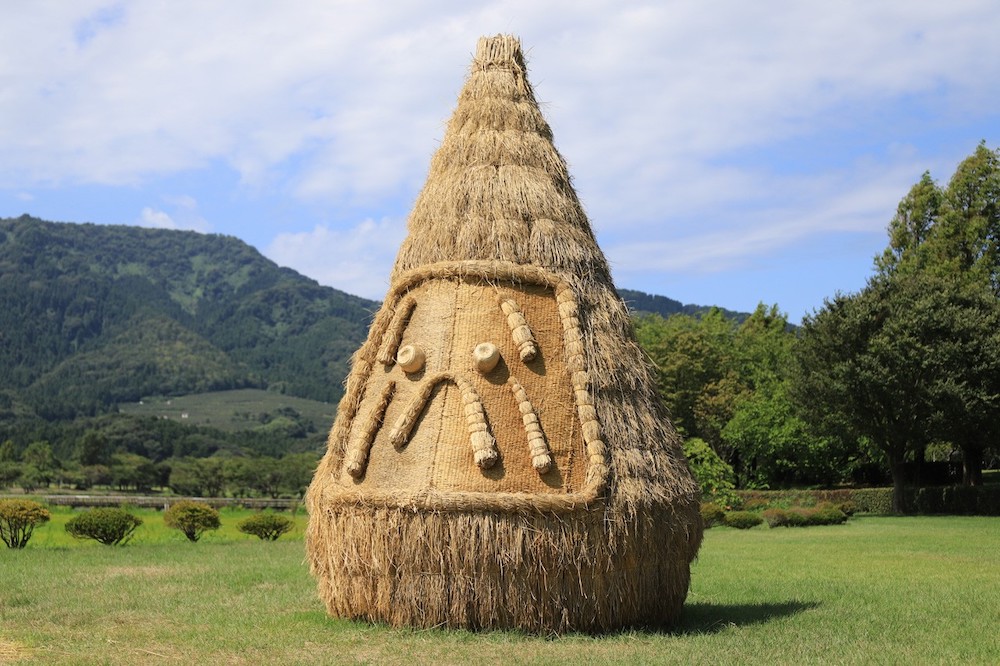 Behold the Enormous Straw Sculptures of Japan’s Wara Art Festival Rice Straw Sculpture