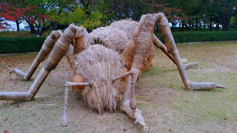 Behold the Enormous Straw Sculptures of Japan’s Wara Art Festival Spider Sculpture