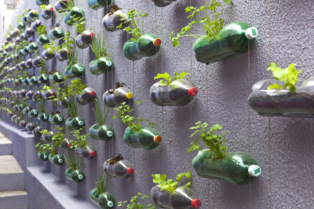 Brazilian Homes Get a Colorful Makeover With a Vertical Garden Suspended Garden