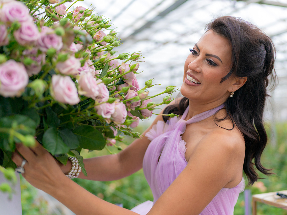 Nadia Duran creating at Voorn Spray Roses