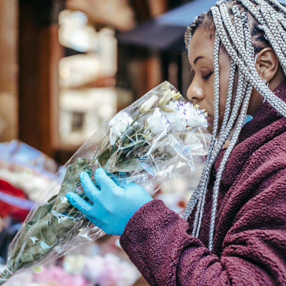 lady smell flowers bouquet